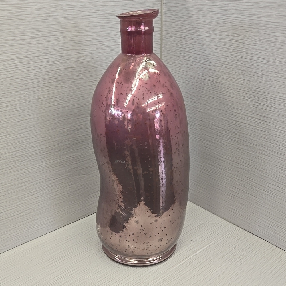 Elegant Pink Glass Vase
